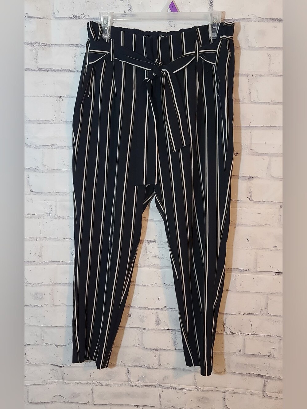 Body By US Women's Black/White Striped Tie Elastic Waist Pockets Tapered Pants